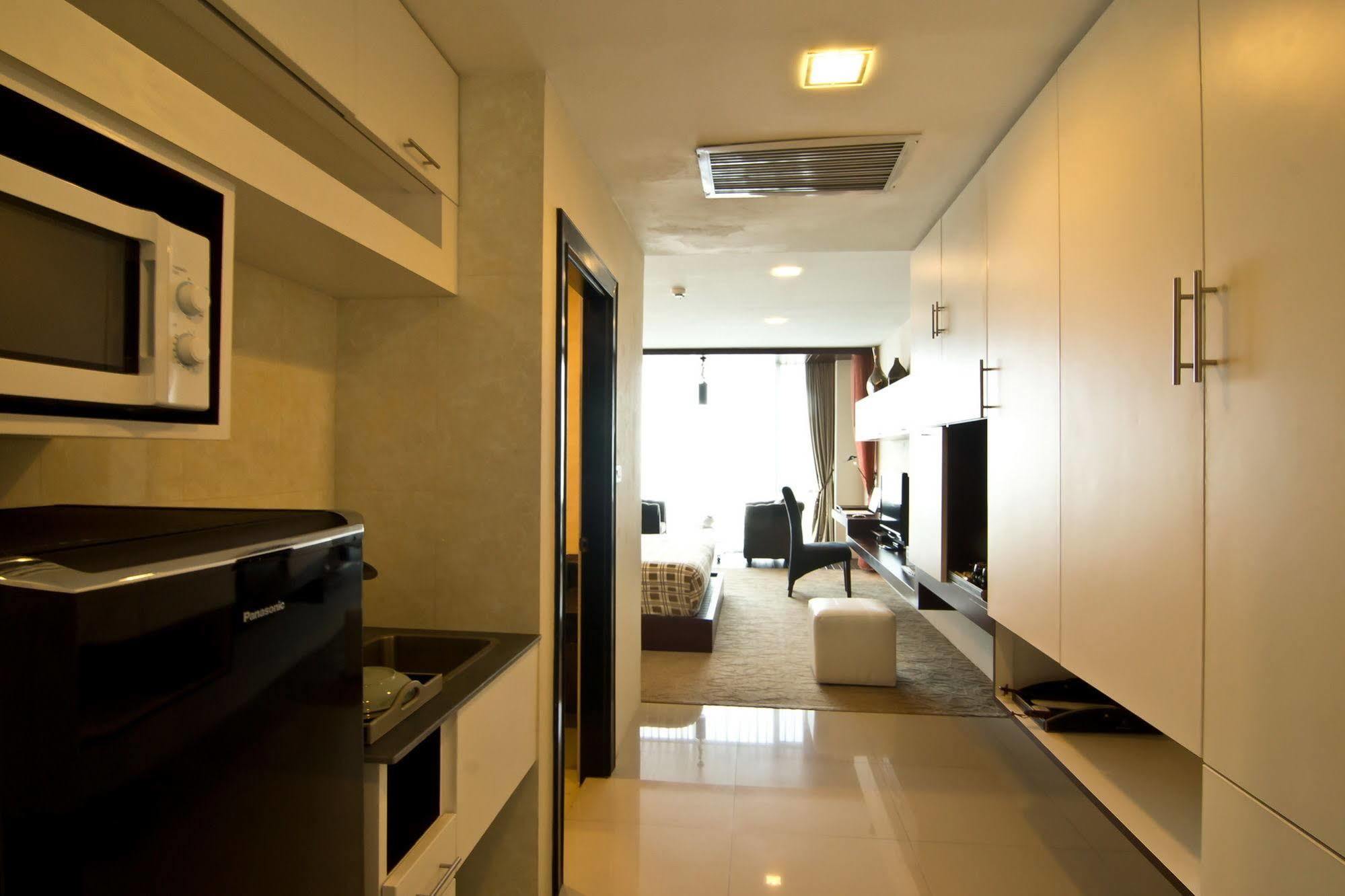 Rashmi'S Plaza Hotel Vientiane Exterior photo