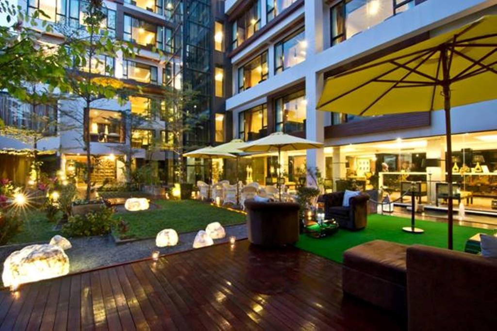 Rashmi'S Plaza Hotel Vientiane Exterior photo