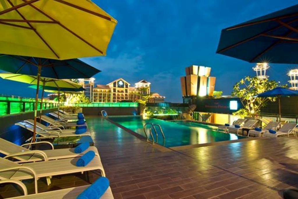 Rashmi'S Plaza Hotel Vientiane Exterior photo