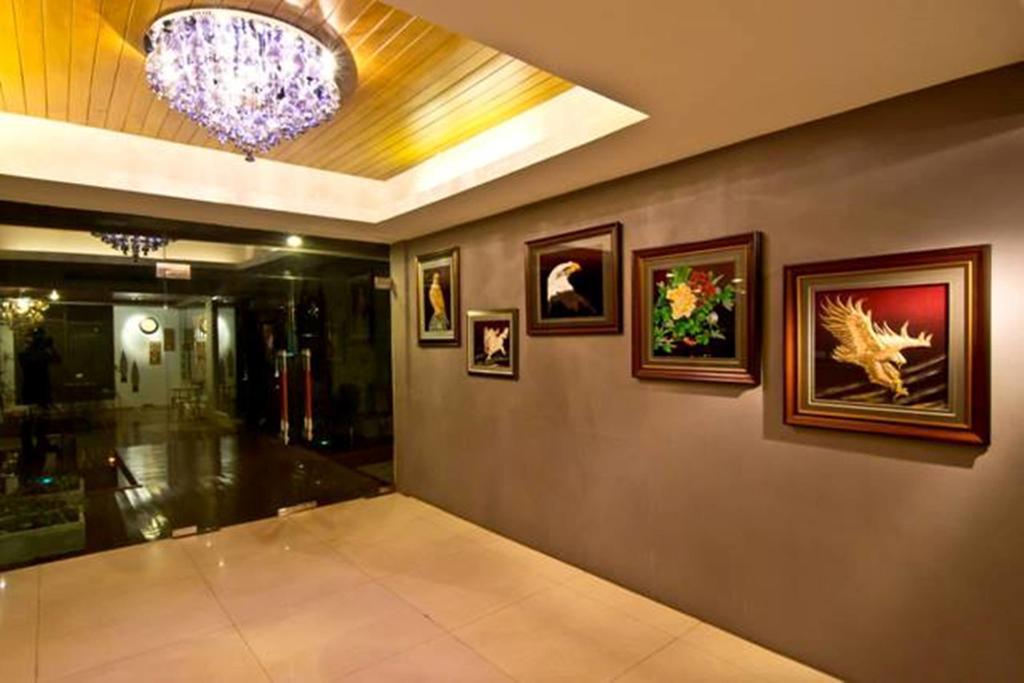 Rashmi'S Plaza Hotel Vientiane Exterior photo